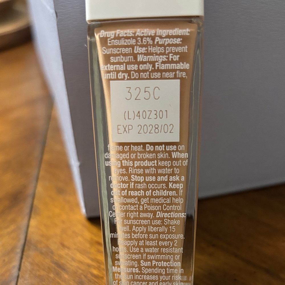 Teint Idole Ultra Wear Foundation 325C - Picture 4 of 5